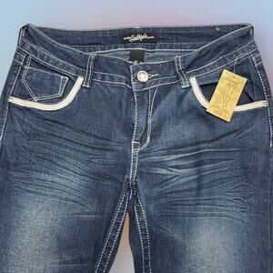 SOUTHPOLE Women's 11 (juniors) LOW RISE BOOTCUTBlue Jeans